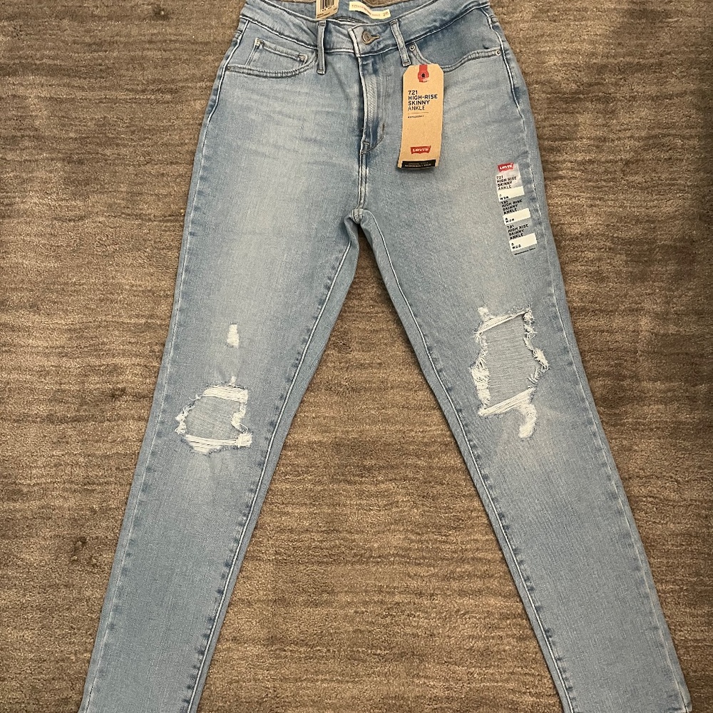 Levi’s 721 high rise skinny able size 6 w28 Jeans Women’s $69.50